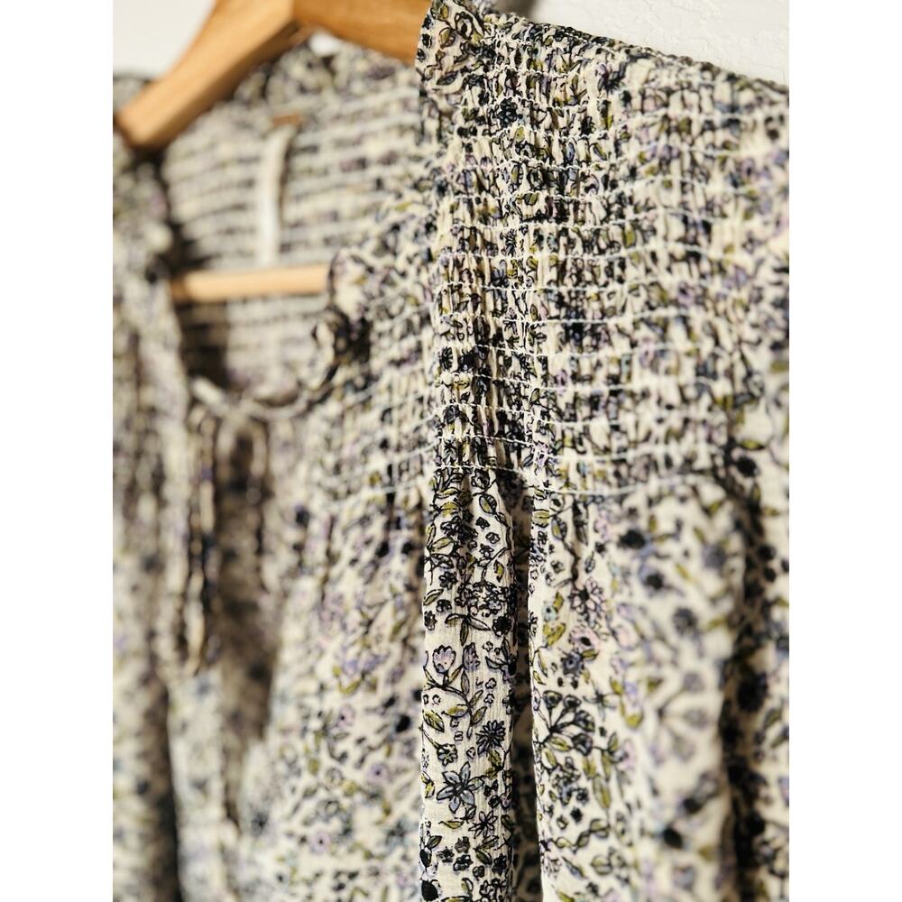 Free People Ditsy Floral Smocked Blouse Sz S Ruffle Tie Neck Boho Office Chic - Picture 9 of 12